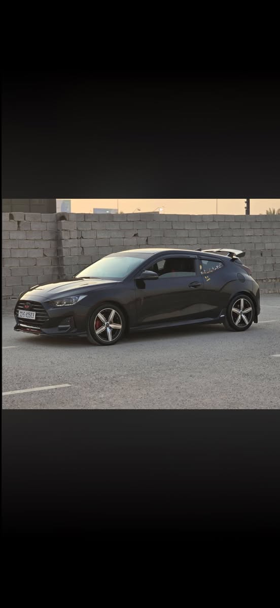 Hyundai Veloster 2020 للبيع (نظيف جداً)
فوليستر موديل  1,6 turbo 2020 خليجي، استخدام ويومي 
.

🔹 45 ألف KM فقط
🔹 مكينة 1.6 قوية ونظيفة
🔹 قير عادي رياضي 
🔹 تبريد شغال 100%
🔹 داخلية نظيفة ومرتبة جداً
🔹 سيارة تمشي يومي بدون أعطال
🔹بيها جاملغين الخلفيات هنا مضروبه ضربه بسيطه 

💰 السعر: 11,100$

📍 ذي قار 
📞 للتواصل: ***********
✨ السيارة جاهزة .
