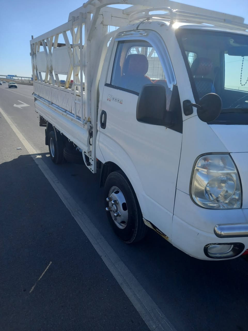 كيا فحل للبيع مفتوح سياره نضيفه مكفولاه جاهزه من كل شي رقم اربيل تحويل موباشر رقم السعر ١٠٨ موبايل*********** موديل ٢٠٠١٠
