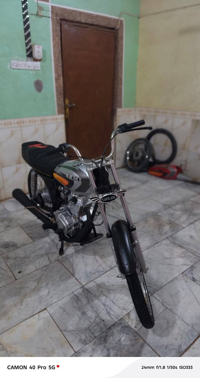 سلام عليكم دراجه نامه اصلي كلك كلك كلك دراجه تعمره 2025 دراجه احلاء من الصور شلعه معدل خير من الله كله جديد بربع ماذب عليها العنوان الناصريه مركز الرقم *********** رجاء مو شراي لا يتعبني السعر 675  او بيها مجال حك جيه ♥
