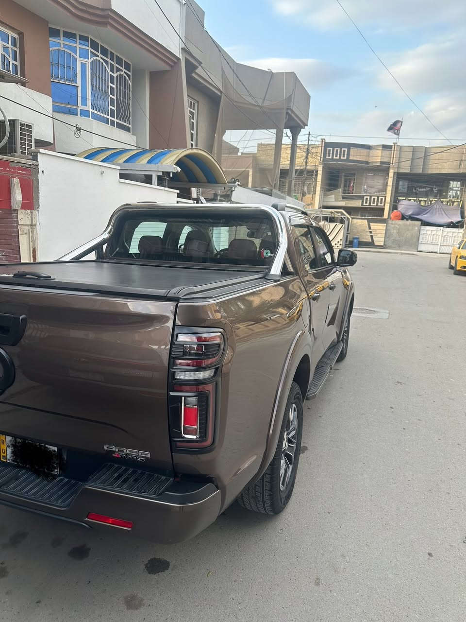 السلام عليكم 

بيكم باور موديل 2024 فول مواصفات اعلى فئة (Luxury) بانزين 

رقم بغداد دولي 🇮🇶

بانزين✅

مكفولة كفالة عامة من كير ومحرك وصبغ من عدا التعديل النفخات والدوسه والدعاميات السيارة بعدها بالضمان❗

ماشية : 32500 الف كيلو متر KM

مواصفات السيارة :

محرك 4 سلندر 2000 تيربو (196) حصان  🐎 
كير اوتماتيك 8 نمر (ZF) الماني مع شفتات تبديل خلف الستيرن

فتحة سقف (سلايد روف)
درج لباب البدي بلادي
غطاء بدي سلايد شركه الاصلي 
فور ويل دفع رباعي دبل اكسل
4 كامرات 360 درجة
بصمة عدد 2
تشغيل عن بعد 
تبريد قطعتين
نظام المحافظة على المسار 
نقطة عمياء
قيادة ذاتية 
مثبت سرعة تفاعلي بثلاث انظمة
نظام النزول من المنحدرات
3 وضعيات قيادة (ايكو - سبورت -نورمال)
مرايات كهربائية (شفط)
مراية داخلية تعتيم
مانع تصادم امامي
رادار
اوتو هولد 
سايد بيك كهربائي 
نظام تحكم بثقل الستيرن
حساسات امامية وخلفية
لد نهاري
لايت عدسات زينون عالي ناصي وبك لايت لد
تدفئة ستيرن 
تدفئة كشنات
كشنات جلد تحكم كهربائي 
شاحن لاسلكي 
منافذ شحن usp ومنفذ كهربائي 220V
شاشة كبيرة لمس تدعم ابل كار بلي واندرويد أوتو 
شاشة عدادات دجيتل 3 ثيمات مختلفة
مكان السياره بغداد 

والسعر 30 مليون وبي مجال للشراي
للاستفسار ***********
