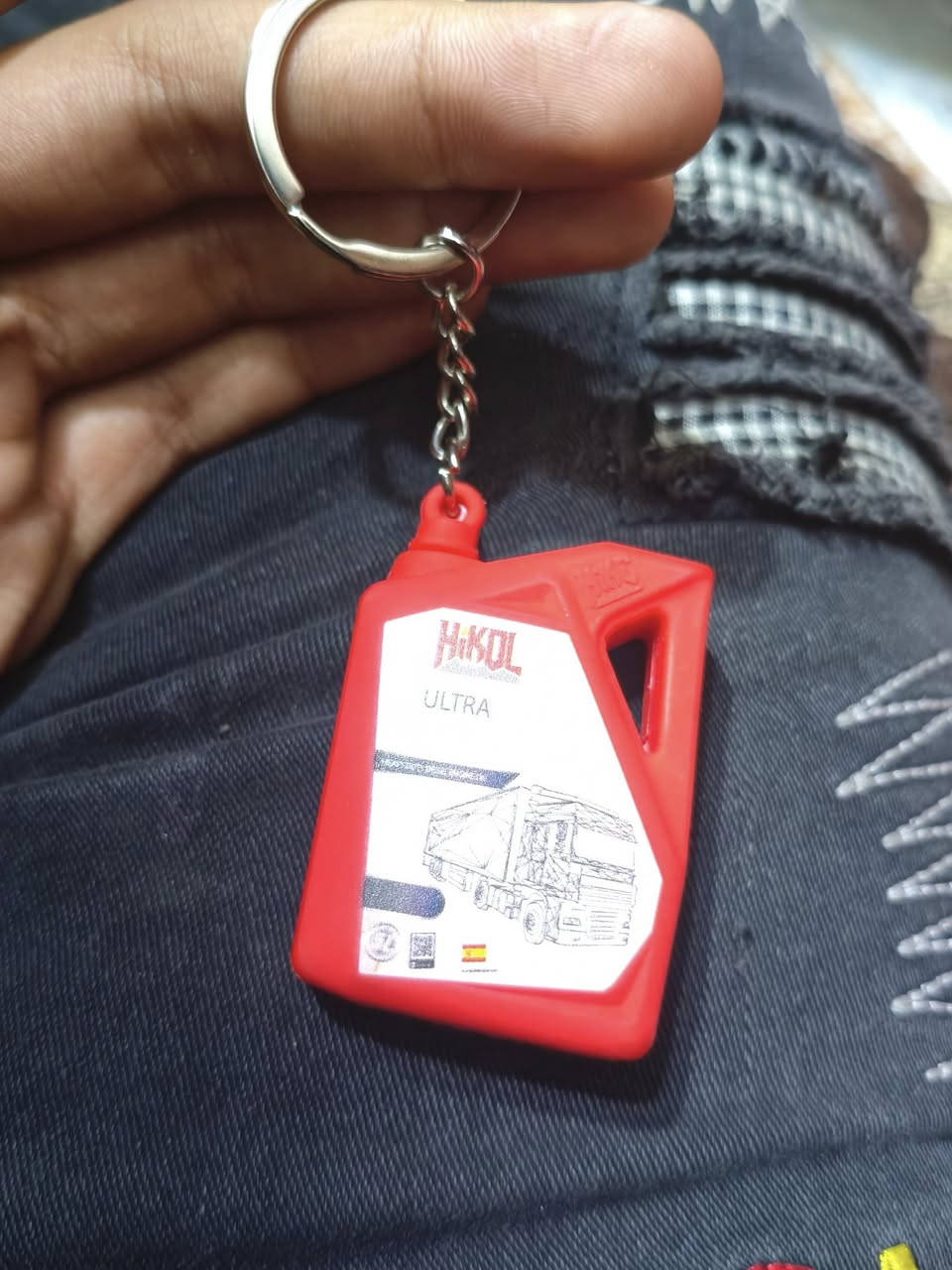 عبوه دهن. من الزمن الصدامي وقطعه نادره
السعر خاص 
للتواصل واتساب ***********
