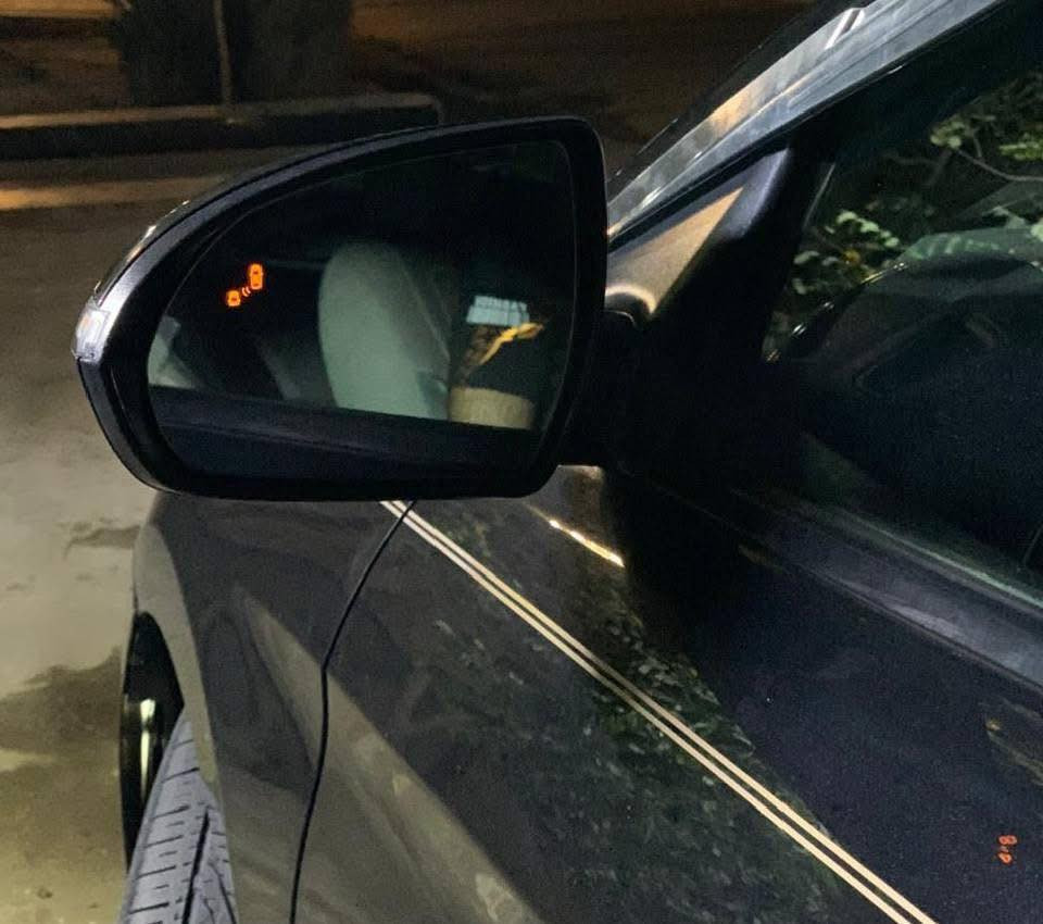 السلام عليكم  النترا 2019 بدون ايرباك رقم سليمانيه بأسمي رقم وهزه جديده قبل اسبوع مسويهن صور الحادث والسونار بالمنشور بدون لغد ولا شاصي ولا اي دواخل مناقصه اي شي حته دهن قبل يومين مبدل ايرول اصلي الف متصرف عليهه سياره فول مواصفات كير ايتي عدا الفتحه رادار امامي وجانبي وباقي مواصفات المعروفه 
السعر  130 وبيه مجال كلش بسيط مكاني بغداد حي الاعلام رقم ***********
