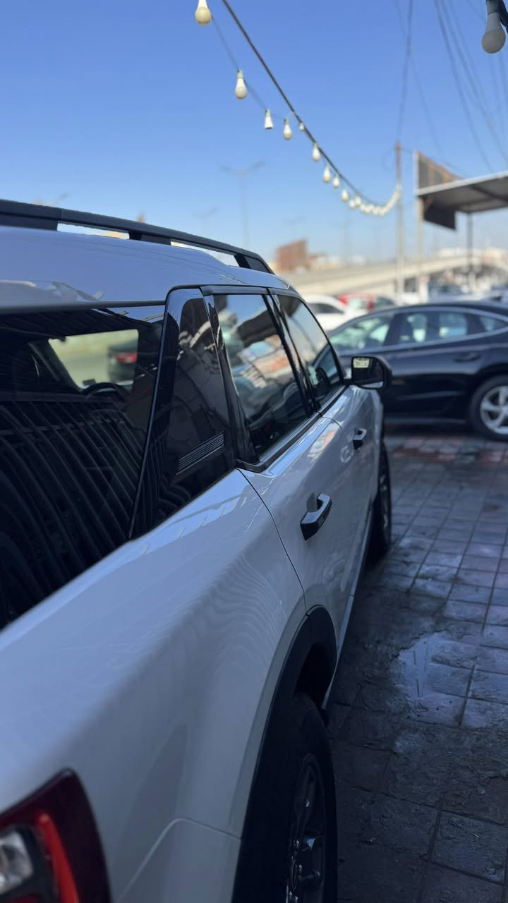 سلام عليكم 
فورد برونكو سبورت 
موديل 2022
السيارة حادثها من امريكة بنيد… بلعراق صار بيها جاملغ وصبغت البجم جمالية
تخم تاير جديد
صدر جديد
رادرات جانبية 
حساسات امامية خلفية
قطعتين تبريد
تحديد مسار
بصمة تشغيل+ابواب
السيارة عليها ادامة جديد
للبيع او مراوس
السعر150
الاتصال/***********
