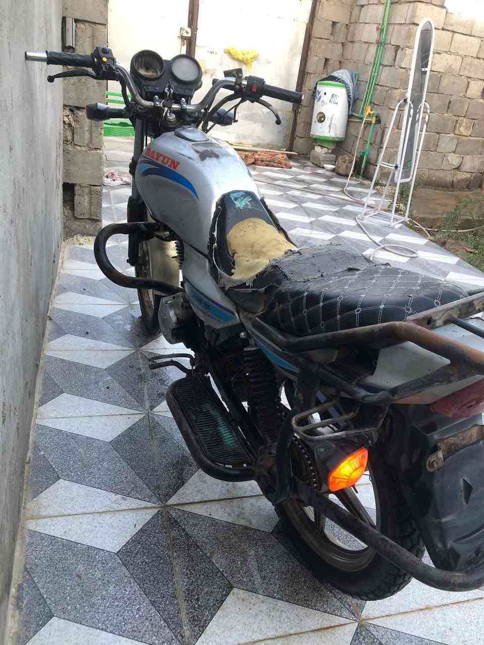 سلام عليكم دراجة دايوان موديل 2018 اوراق صوليه شغاله من كلشي كهربائيات كامله سلف هندر سعر 400 عنوان حله بكرلي رقم ‏‪0781 798 6880‬‏
