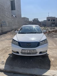 جيلي امكراند ٢٠١٢ رقم نينوى الجديد سياره باسمي كابون بانزين بيها  بدون...