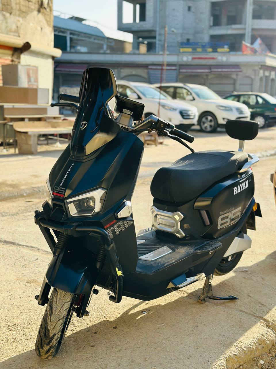 للبيع ماطور ريان صاعقه
الماطور كدام عين وضع شركه شرط عل فحص
سرعتو 75  ست بطاريات مسطره ملف 2500
السعر 1050 وبي مجال بسيط الاستفسار اتصل عل رقم *********** أو خاص
