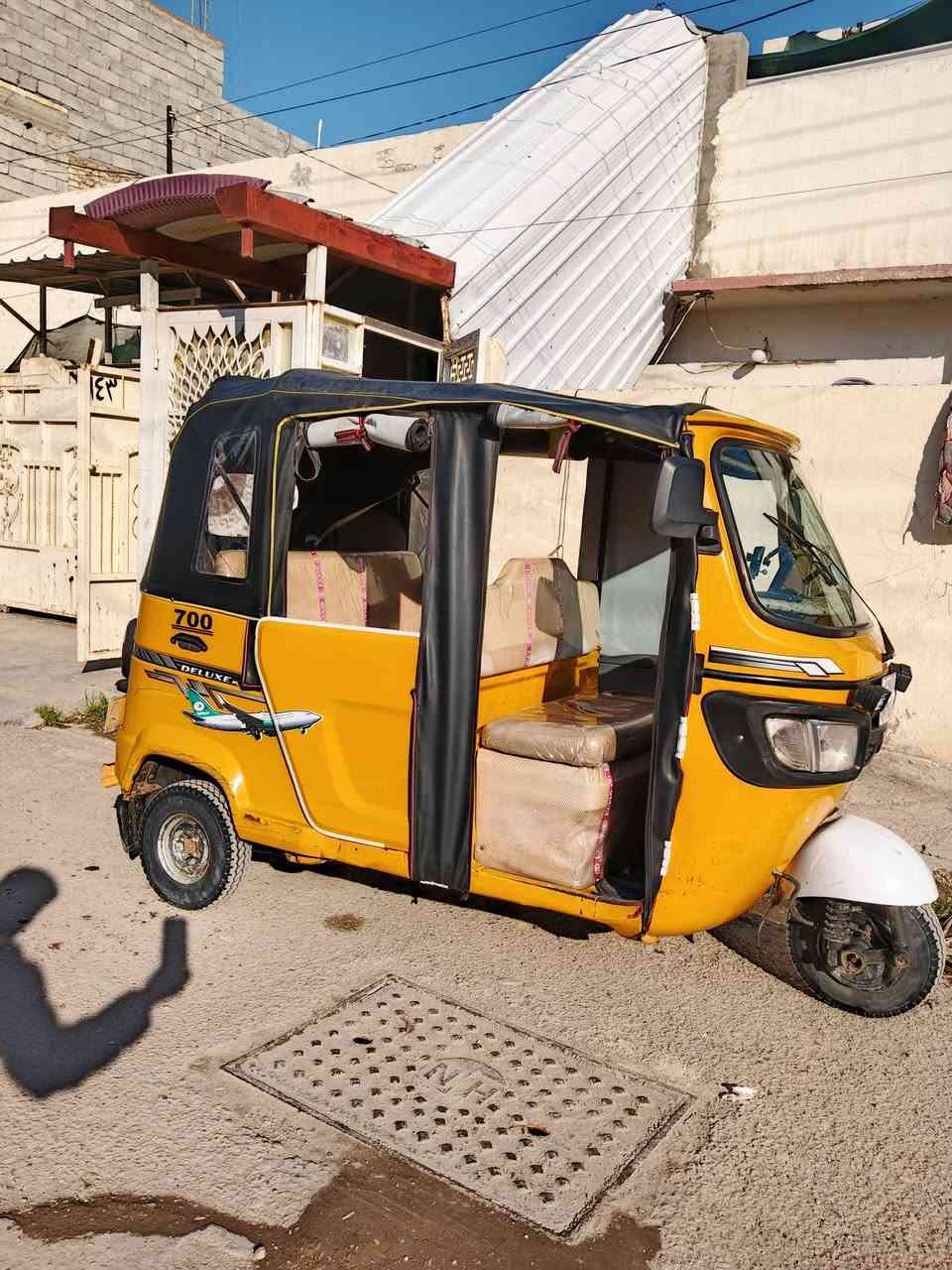 السلام عليكم تكتك للبيع موديل 22 شهر 11 العنوان ديالى بعقوبة للاتصال ***********
