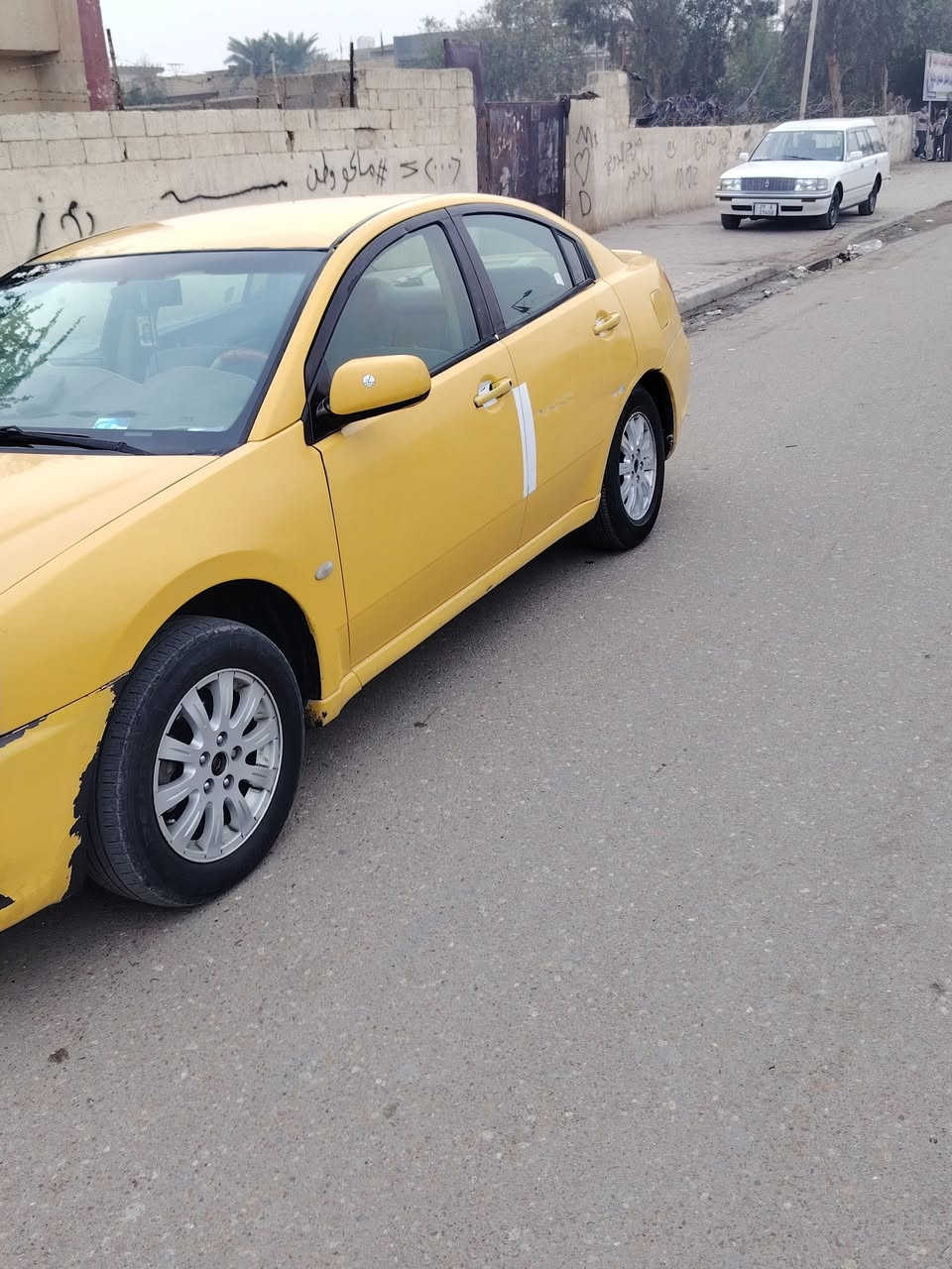 السلام عليكم ورحمة الله وبركاته كالنت للبيع 2009 محرك 2400 بسمي صفره  رقم كركوك انكليزي  مصفره من كلشي سياره بسمي تتحول ثاني يوم بكان سياره بغداد جسر ديالئ القديم الاستفسار *********** السعر 70 وبيه مجال
