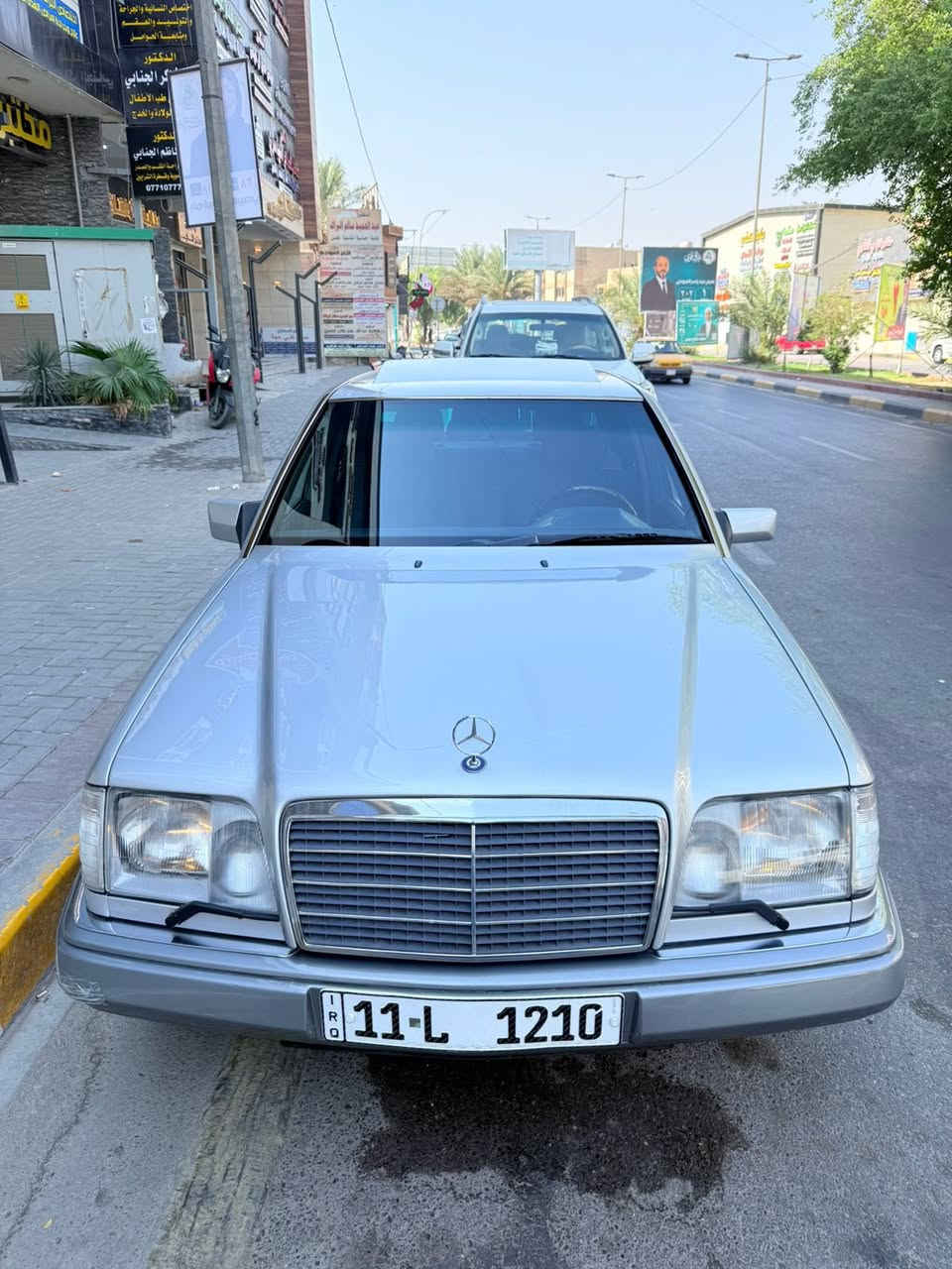 للبيع مارسيدس  بيبي موديل 91 سياره بجيس جديده كلش عليه رقم مميز السياره وسياره مغلفه ppf محرك E300 عنكبوت سياره ترايهه زيرو او كلشي اكو بل سوك 
سعره (130) رقمي ***********
