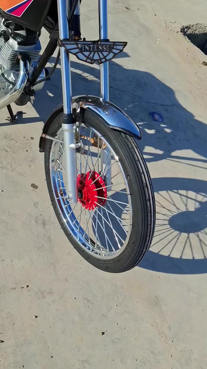 سلام عليكم عندي دراجه وراق 16 وتعمير 25 ابيع 750 وراوسه ونطي فرق شعدك نزل وهاذ رقمي *********** مكاني كوت حي الحكم الثانيه
