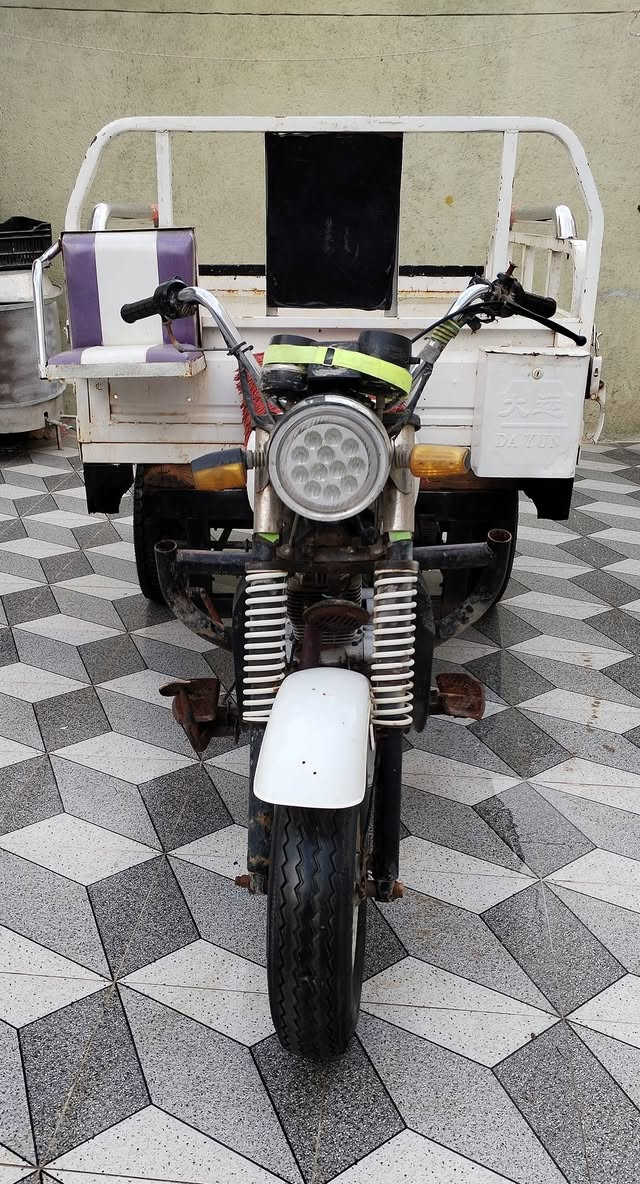 ستوته موديل 20 وراق ضايعه السعرمليون و100 وبيه مجال جاهزه قضاء الفهود ***********
