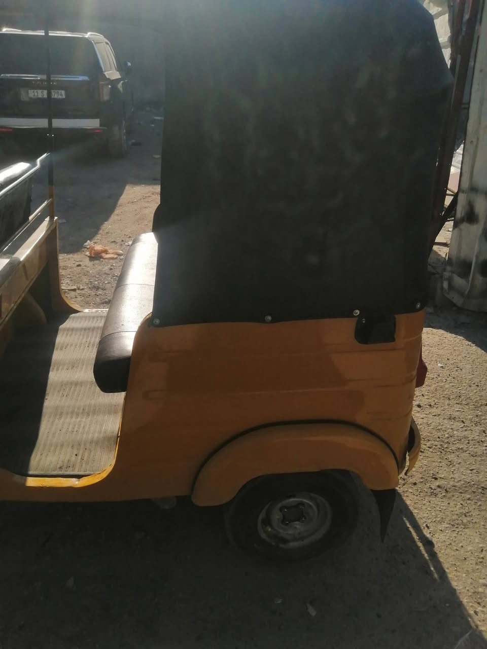 سلام عليكم تكتك20 للبيع
كل نقص مابيهة جادر جديد شلعه او معدل تخم تاير
رقم اوسنويه اب اسمي مكاني البياع ***********
