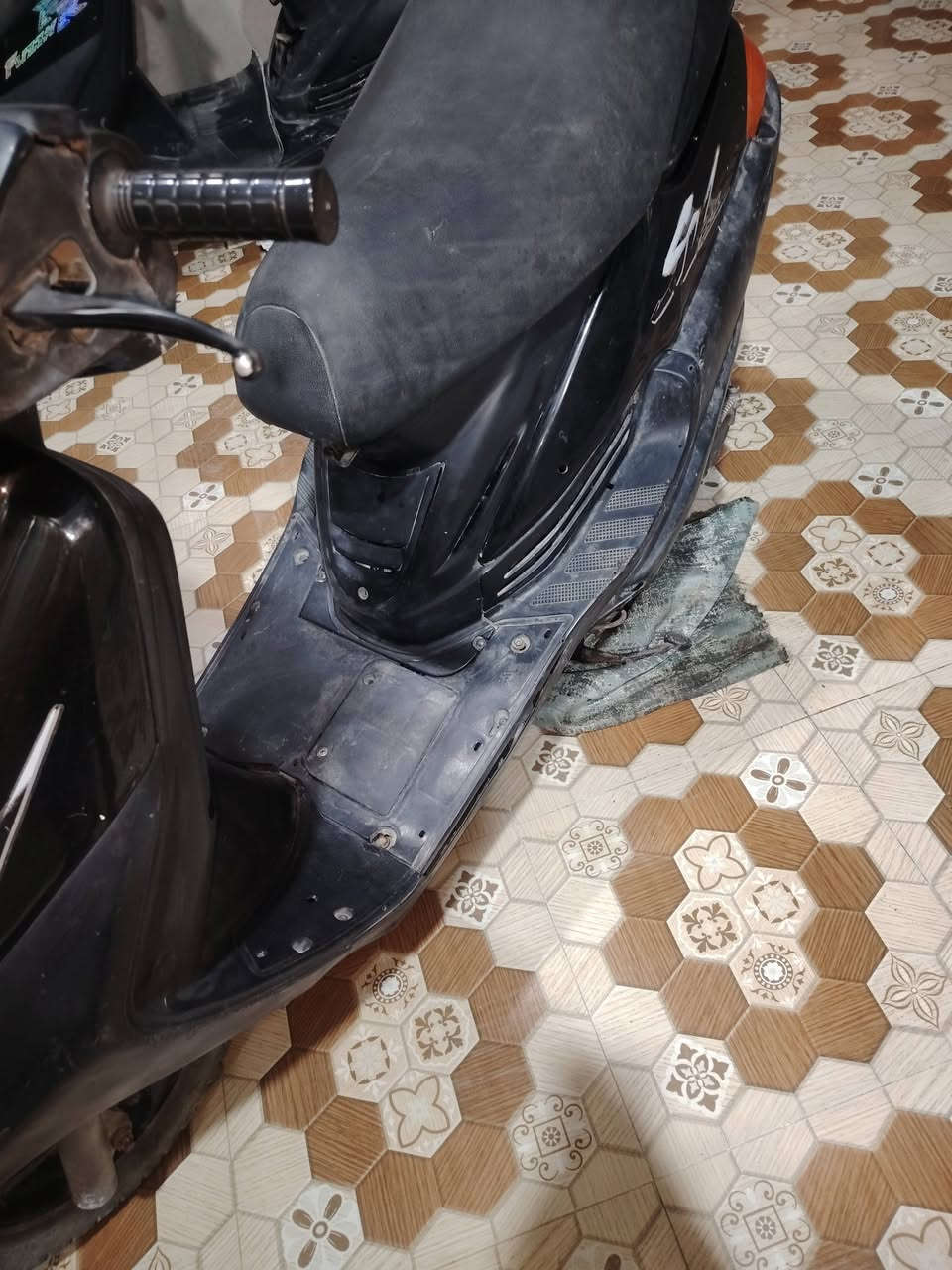 دراجه فراشه للبيع شغاله هندر وسلف كهربائيات ٢٥٠ ***********
