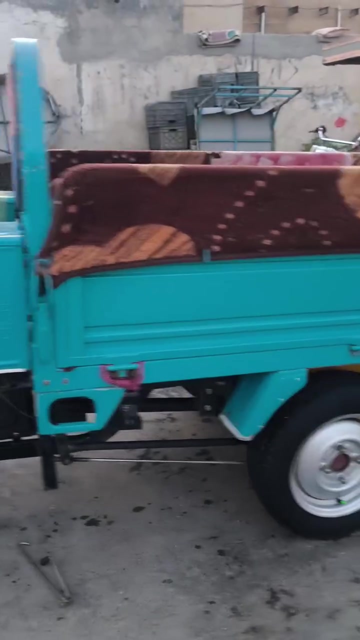 سلام عليكم ستوته لبيع جمره مودي23 طالعه بل ربعه وعشرين ستوته وراق صوليه***********
