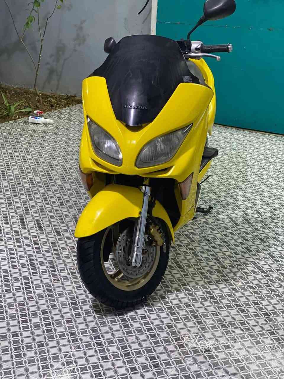 السلام عليكم
دراجه فورزه 0/9 نضافه خير من الله محرك مامفتوح نكره سلف السعر مليون ٦٠٠ وبيه مجال


**إذا كنت صاحب هذا الإعلان وتريد حذفه لأي سبب، رجاءا أرسل رسالة إلى الدعم الفني**