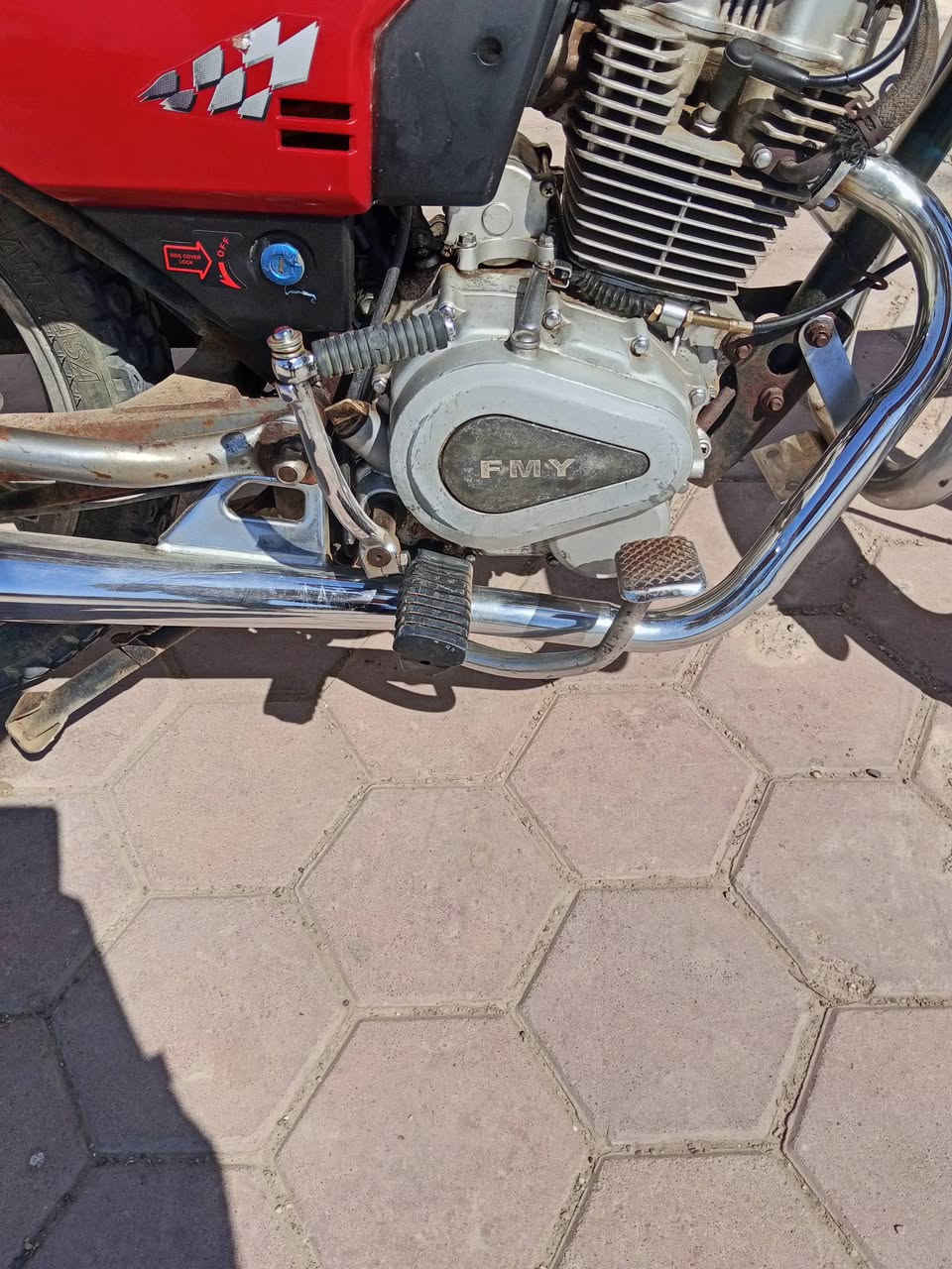 السلام عليكم
دراجه فيوم للبيع رقم وسنويه 
دراجه مكفوله من كلشي محرك ما مفتوح موديل 2014
سعر:650وبيها مجال 
العنوان الدجيلي


**إذا كنت صاحب هذا الإعلان وتريد حذفه لأي سبب، رجاءا أرسل رسالة إلى الدعم الفني**