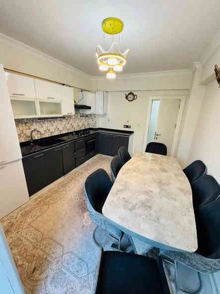 شقه   #للايجار في مجمع #لالاف_ستي  
مساحة الشقه 170م مؤثثه
3 غرف نوم +استقبال +مطبخ معزول + صحيات 
#سيف_البصراوي
*********** وتساب
***********
