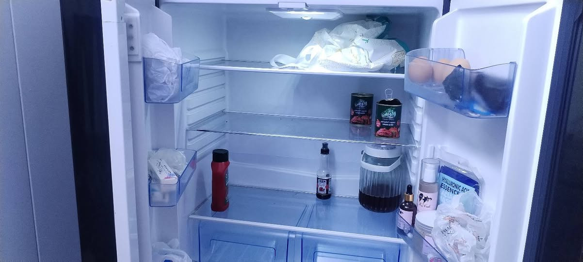 السلام عليكم ثلاجه حجم كبير نوع بلسان  اربع بيبان الفوك ثلاجه والجوه مجمده كلش نضيفه من الداخل والخارج حتى قليل مستخدمه بس بيه مشكله الثلاجه الفوك متبرد بس الجوه المجمده فوول ثلج تجميد كلش قوي مبي اي مشكله
عنواني الغدير بغداد الجديده.
***********
السعر 350 بي مجال
