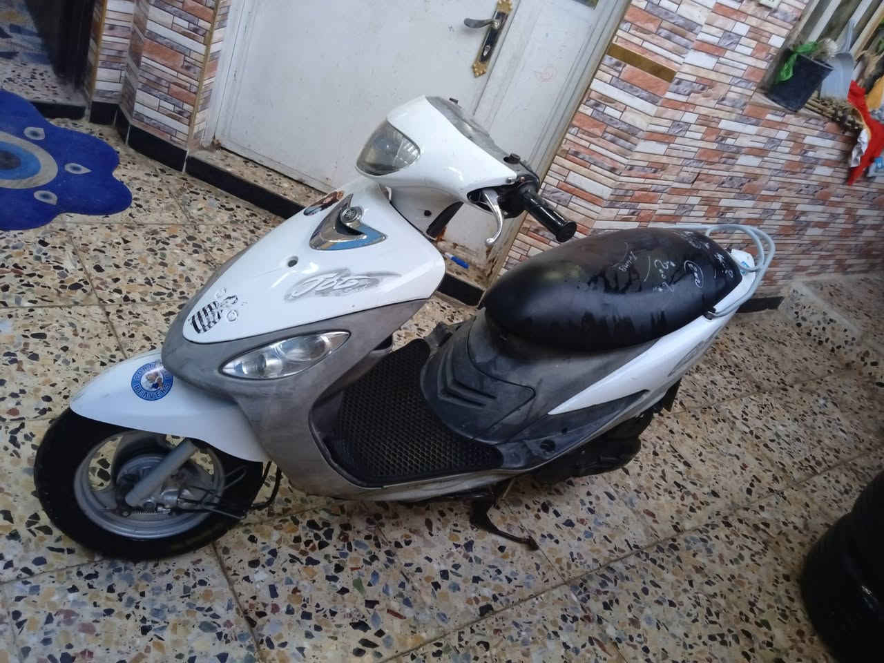 ماكس شلعه معدل فول نعومه فول
برغي نقص مابيها وبلاديه شرط من كلشي تعال وفحص 

لايت اشاير لدات قفل ستيرن قفل صندوق دبلات تايرات 

برغي نقص مابيها وبلاديه وحلى من صور بهواي مكاني 

مدينت الصدر شراي يتصل سعر 520 شراي ادلل رقم 

***********
