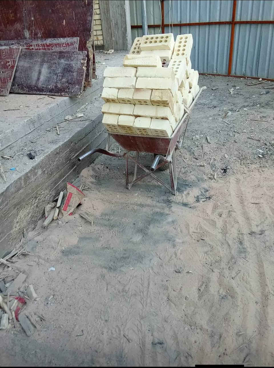 شغل تصعيد بلوك طابوق درجات اذا عجبكم الشغل اتصل بهذا الرقم***********
