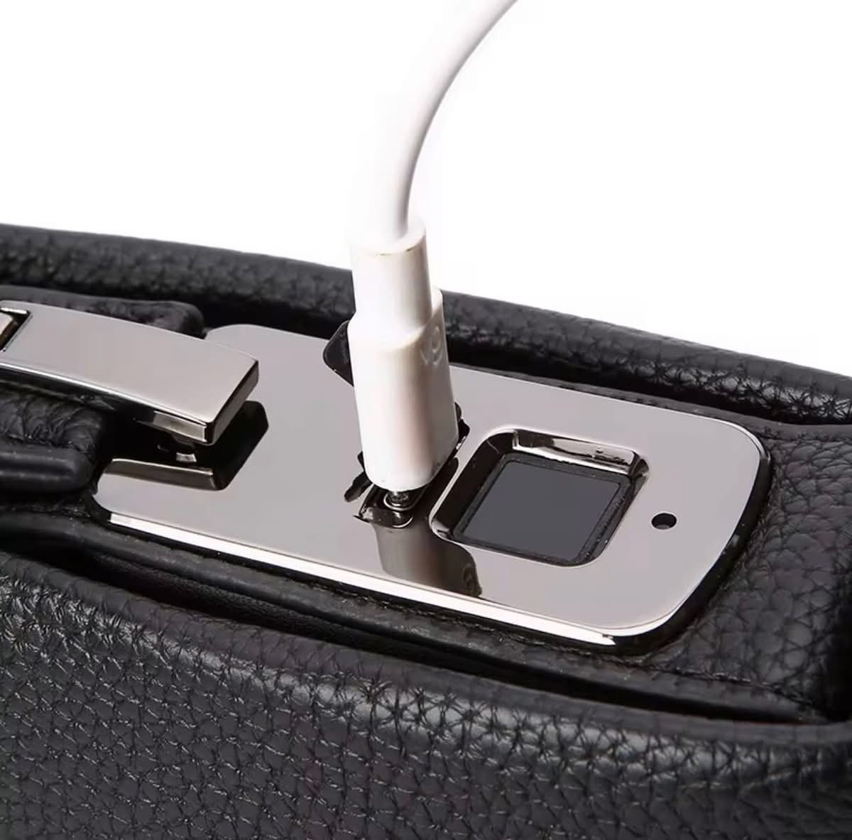 حقيبة رجاليه بصمة مع البوكس شحن يطول اكثر من شهر وتاخذ 10 بصمات السعر 40 الف والتوصيل مجاني لكل المحافظات


**إذا كنت صاحب هذا الإعلان وتريد حذفه لأي سبب، رجاءا أرسل رسالة إلى الدعم الفني**