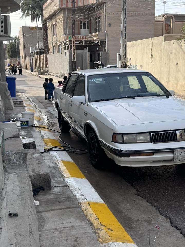 اولدز 🇺🇸1990 السياره جاهزه من كل النواحي كلشي شغال بيها كير مكينه كهربائيات كلها  خير من الله رقم بغداد تحويل ثاني يوم شرط التحويل مكان السيارة فلوجة*********** 
السعر 38$
