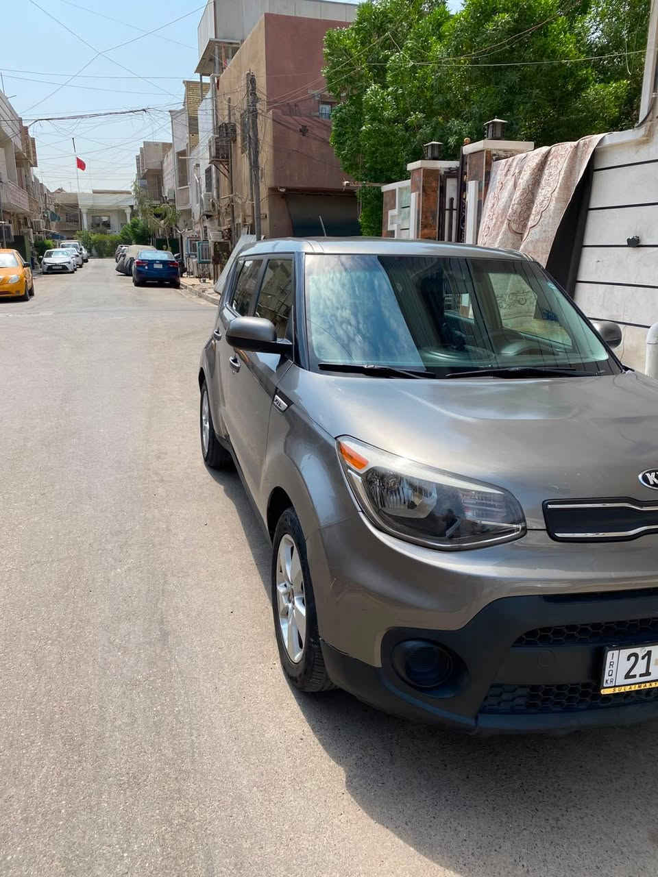كيا صول 2019
حادثها خلفي خفيف موضح ب الصور
موصفاتها معروفه 
السياره باسمي تحويل مباشر ماسوي وكاله
مكاني الطوبجي قرب ساحه عدن
السعر 113 بيها مجال 
للاستفسار ***********
