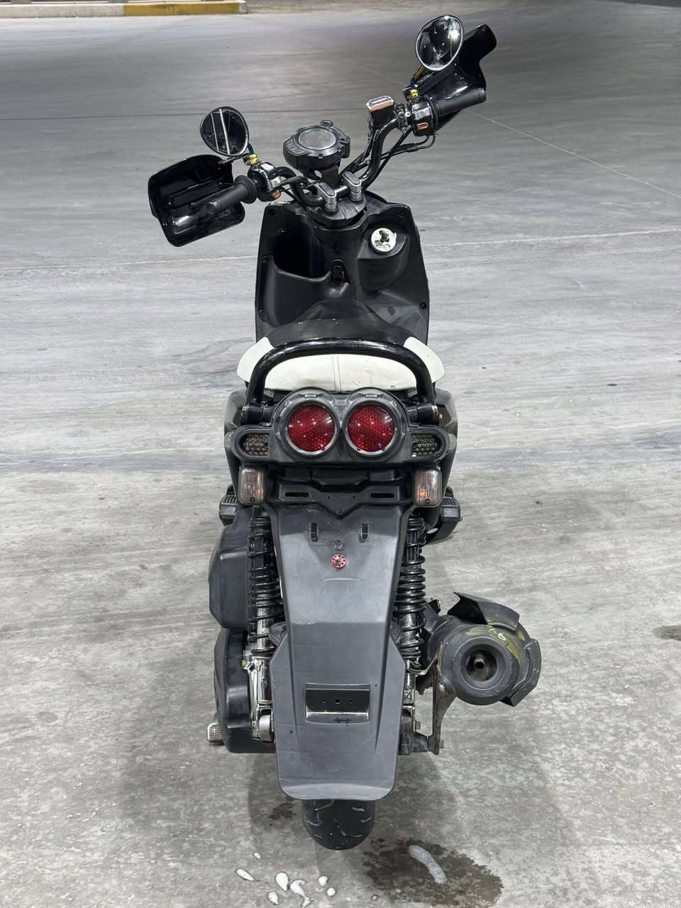 سلام  عليكم سكنس جبلي
مكينه برغي ممفتوح بيه 

كهربائيات كله شغاله شلعه معدل 

مكاني بغداد السعر 900 وبيه مجال 

رقمي ***********
