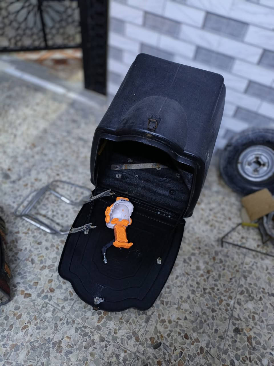 صندوق دليفري للبيع بستان مال نقال وياه وياه سله المكان بصره حيانيه سعر 60 (***********
