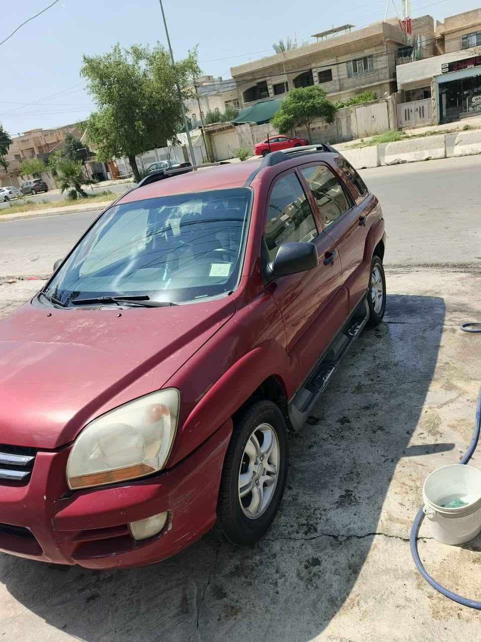 كيا سبورتج موديل 2005 سياره بدون صبغ مكينه 2700 دوش تبريد ثلج 6 سلندر رقم نينوى شرط التحويل السعر 90 ومجال بسيط حك جيه غير متواجد ع فيس الشراي يتصل ع رقم ***********
