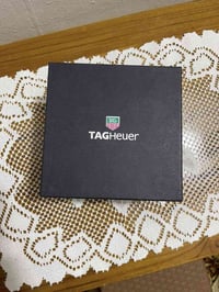 ساعات للبيع