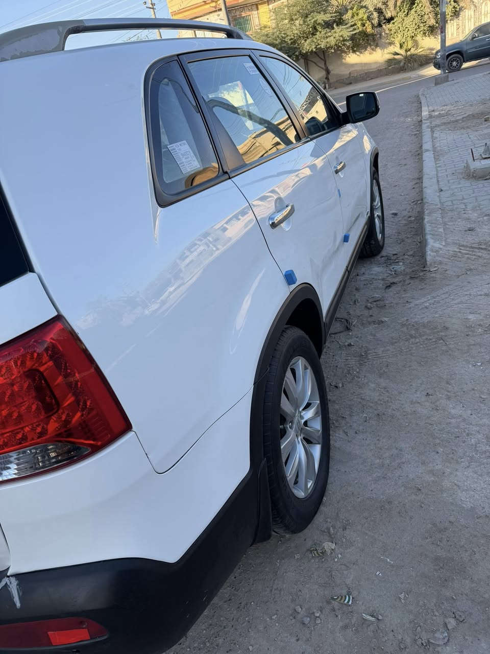 السلام عليكم سورنتو 2011 وارد خليجي رقم وسنويه بسمي واسط مشروع تحويل مباشر  مكينة ٦ سلندر مواصفات بصمة اشاير بالمري فتحه سقف فول مواصفات كامرة دوائره تبريد تدفئه جاهزة حداده كير جديد مكينة مفتوحه تخم تاير جديد حداده جديده بيهه بدنه الأمامية مبدله بدون دواخل وبيهه ضربه خلفيه خفيفه وصور سونار بالمنشور مكاني بصره قضاء المدينة السعر ١٤٢ وبيهه رقمي الاستفسار ***********
