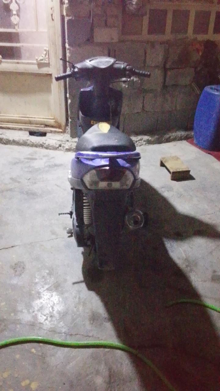 سلام عليكم دراجة 🚴‍♀️ ماكس للبيع مامفتوحه كامله من كلشي  السعر 800وبيهامجال المكان كربلاء اتصال ***********
