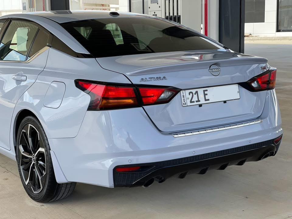 الي يدور شي نظيف و كفالة عامة بدون صبغ 👇🏻
نيسان التيما SR 

اللون المرغوب المميز 
سموك 

موديل : 2023 

حجم المحرك : 2.5L ( 4,سلندر )

المواصفات : SR

‏‎بصمة ابواب

‏‎بصمة تشغيل

اوتو بريك : Auto Stop‎

رادار امامي (تحديد مسار)

‏‎رادار جانبي (نقاط عمياء)

‏‎رادار خلفي (التحذير من الاصطدام)

‏‎حساسات خلفي

نظام : Eco

نظام : Normal

نظام : Sport

تحكم ستيرن

شفتات ستيرن

كشنات كهربائي

كشنات جلد

تبريد لمس

لايتات ليد وعدسة زينون

بكلايتات LED

ويل 19 كروم مختوم SR

نظام خرائط GPS

دبل كير

نظام  apple car play

AUX

دواخل خياط لون برتقالي 

وبعد هواية مواصفات …

__________

__________

السيارة كفالة عامة بدون قطرة صبغ 

و صورة السونار موجودة بالمنشور

بدون صبغ فقط بيها مكانين بارد شي بسيط 

•

•

رقم سليمانية

تحويل غرامة كلها بشرط

سنوية الحد 2029 جديدة

•

السيارة كلش نظيفة  و بعد احلى من الصور

السيارة اني مستوردها على ايدي و مال بيت 

دينار واحد مابيها مصرف 

تجي تشغل و تطلع

•

مكانها سليمانية

 السعر على الخاص 

لو اتصل و تدلل 

***********
