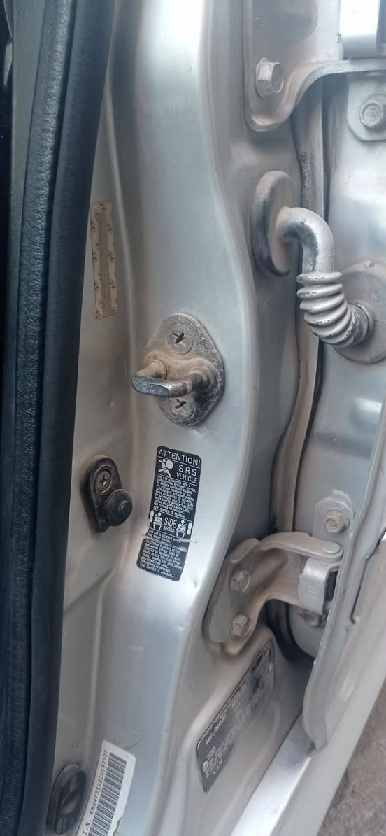 سلام عليكم سوناتا 2002
مكينة 6سلندر 2700مكانها حلة المركز سنويتها 2031غايتها حادثها جاملغ خلفي ومصبوغة حزام فتحة اوتو تبريد كهربائيات كله شغال مكينة حدادية كله جاهز السعر 65بيها مجال بسيط مكلف بالنشر للتواصل والاستفسار اكثر الاتصال على الرقم ‏‪0780 373 4751‬‏
