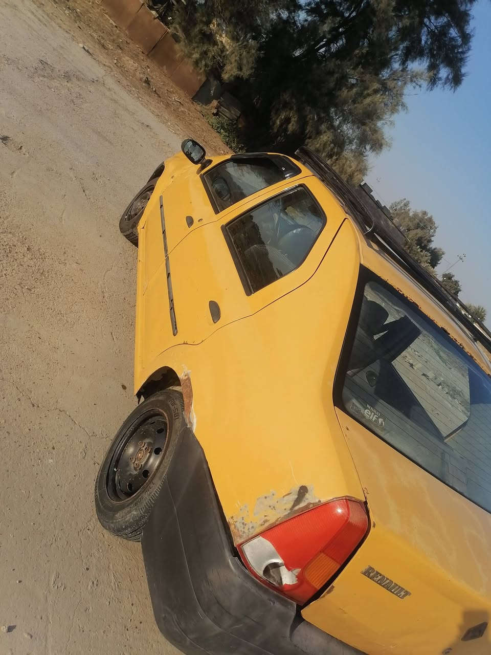 سلام عليكم
رينوو لوگان للبيع
موديل 2009 رقم بغداد أنگليزي جديد ب أسمي شرط تحويل مبااشر
مكينة وگير كفالة بلادي بدون ضربه طخه خفيفه غرفه نظيفه أرضية جلد الگشر گدامك صور ومقطع 
تبريد غراظة موجوده بس ما فاحصه
كهربائيات شغاله
مسجل. شغال 
تخم تاير جديد
ترايك وين ما يعجبك
غرامات مصفره هيئه عليه ٦٦ ألف تاخذ صافي 
السعر ٢٥ وبيه مجال 
مكان بابل الحصوة طريق الاقواس
***********
