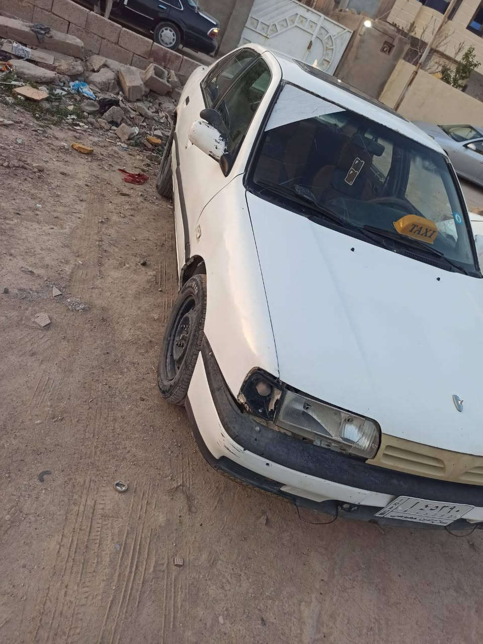 السلام عليكم سياره برايمره بيضى رقم صلاح الدين سنويه لل29 مراوس او بيع حسب القناعه التفاصيل الاتصال على الرقم ***********
