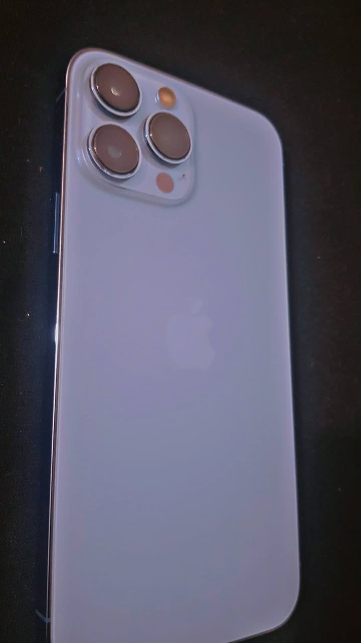 13برو ماكس شرق اوسط ماستر بلادي كارتونة ويا السعر 670 الف


**إذا كنت صاحب هذا الإعلان وتريد حذفه لأي سبب، رجاءا أرسل رسالة إلى الدعم الفني**