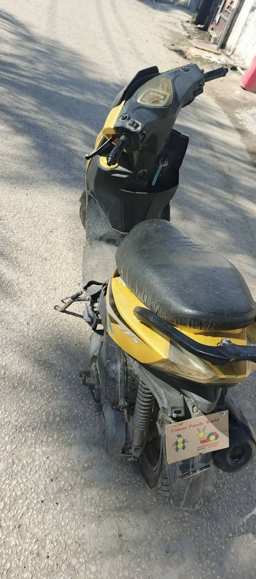 أف اس صيني للبيع ....
مجفته مره وحده وكله أصلي 
شغالة كلشي نگرة سلف السعر ٢٥٠
***********
