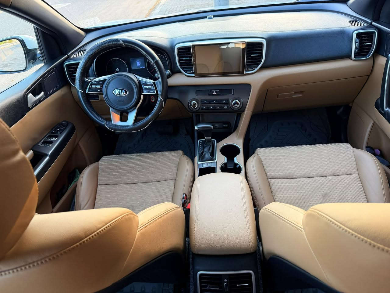 كيا سبورتج 2020 كفاله ما عده اصبع بل بنيد
ماشيه 44 الف
سياره بصره رقم جديد شديته مو هاذه بل صوره

‭0772 249 6487‬
