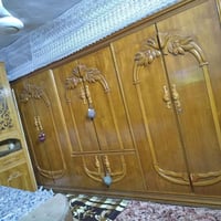 غرفة نوم • خشب صلب • ثقيلة جداً