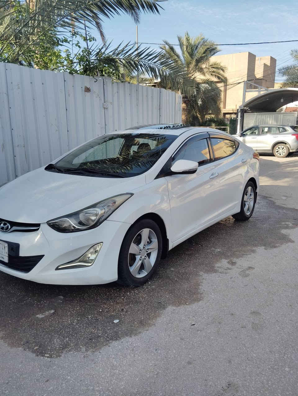 النترا خليجي موديل 2012 رقم بغداد تحويل ثاني يوم السياره بيها ضربه بين باب الصدر والورها مليوح شويه من  فوگ العتبه شبرين تعمير بالتكمه بنص البابين ما صاعد لفوگ شويه شبرين وبيها قطع صبغ السياره شواصيها  لغودها حوضها كله مكفول جاهزه گير محرك تبريد حداديه كله تمام
تخم تاير نصبتها وترايها حلو سونارها ويا الصور  ....
محرك 1600 لا بخار ولا صوت 💢 فتحة سقف 💢 
تحكمات صوبين 💢 اي بي اس 💢 شاشه كامره 💢 
السعر المطلوب ((  88  $ )) بيها مجال بسيط للشراي للاستفسار الاتصال على الرقم *********** 
كلشي موضح بالمنشور أقره واتصل ودلل 
مكاني نجف دور الهنديه ( تراهم مراوس حسب القناعه)
