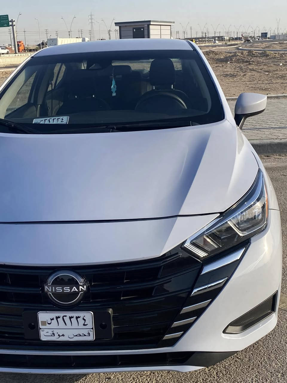 سلام عليكم نيسان فيرسا مديل 2024 سيارة لون مميز  
وحره منفيس باسمي وحادثها خفيف كلش خشم البنيد فقط بدون دواخل سيارة جديده مانقصها برغي فول ماعدا الفتحة ويل كب بصمه حساسات عند الرجوع كامره دواره 360 درجة بصمه تشغيل  شحن لاسلكي سيارة كفاله عامه ماعده خشم. البنيد كفاله كير ومحرك  وحداده تواير كله جديد  بعدها زيرو السيارة المكان البصرة السعر 119 وبيها مجال واتصل وبيك خير وتتدل. ملاحظه/لادار امامي خلفي 
0775 220 3030
