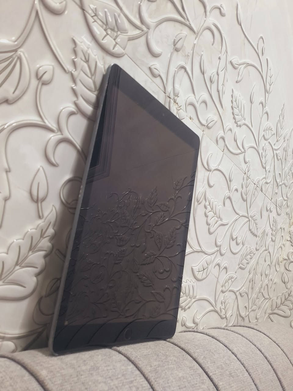 ايباد ايفون 8
كفاله عامه ذاكره128
بي فطر بركن شاشه من فوك كلش بسيط
السعر 225 وبي مجال
***********
