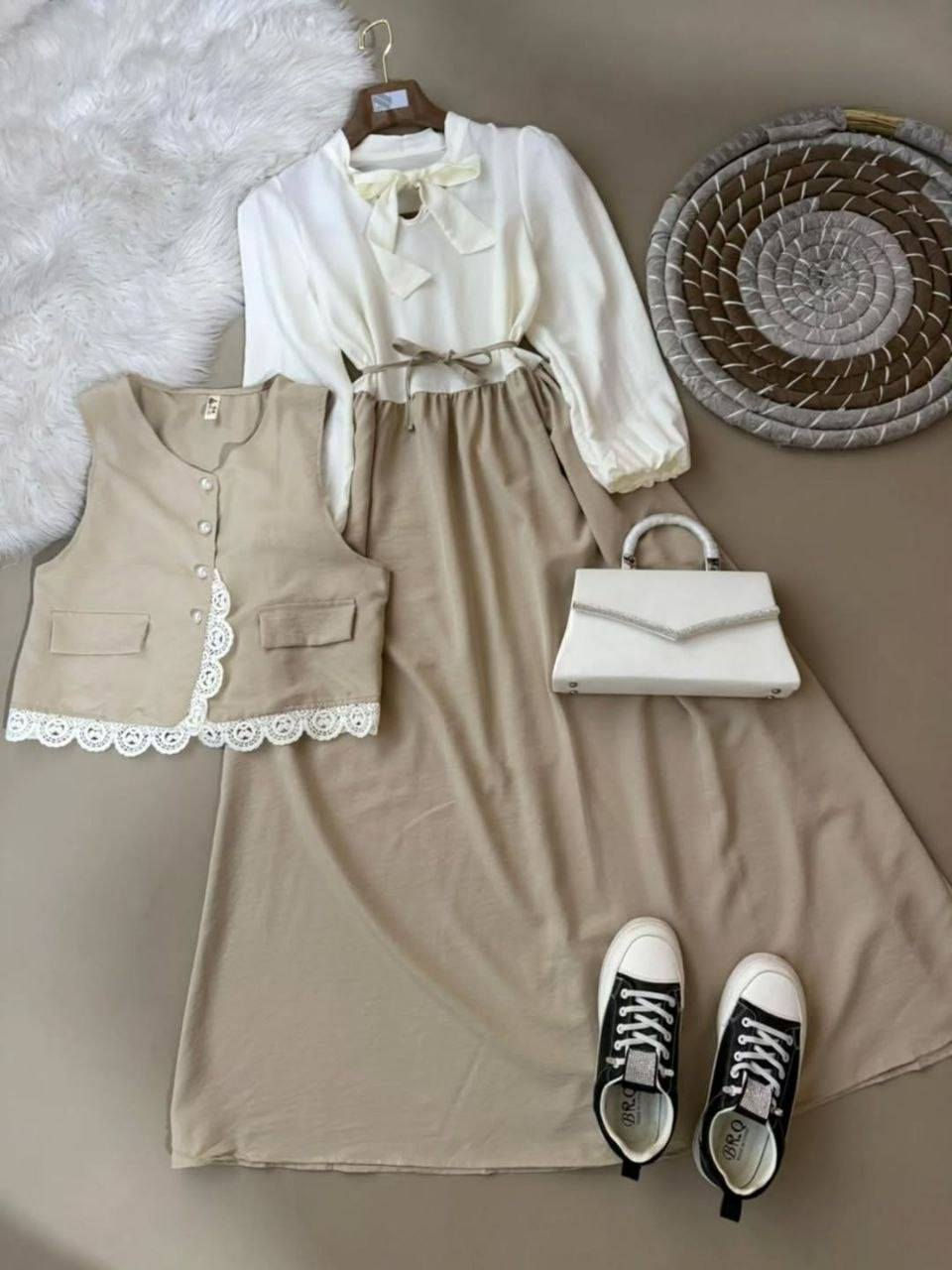 فستان كيبلك تركي بهاري
#السعر ٣١ الف
مرتب نازك 
القياسات يلبس 👇 
38 40 42 44 46
#التوصيل جميع محافظات ٥ الاف


**إذا كنت صاحب هذا الإعلان وتريد حذفه لأي سبب، رجاءا أرسل رسالة إلى الدعم الفني**