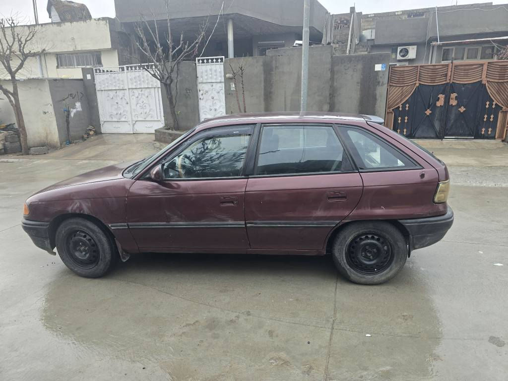 ئۆپڵ ئەسترا
ئاڕم پلاستیکی سلێمانی
مۆدێل ١٩٩٢
مەکینە ١٦ی قایش پان
گێڕ و مەکینە بەشەرت
توندو تۆڵ
نرخی ٢٨ و معامەلە
*********** رانية, السليمانية
