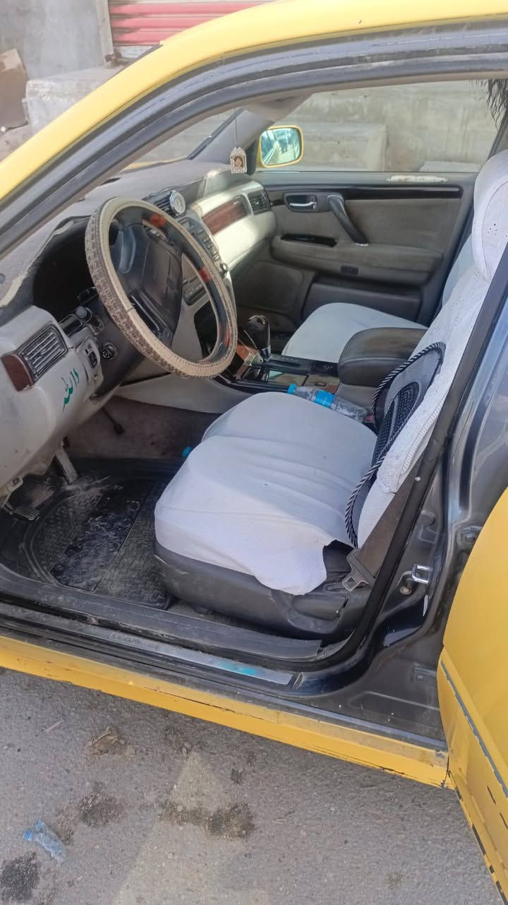 سلام عليكم مرخصت صاحب الكروب: سياره ملكه اصفر مكفوله من الكص ول نقل جثه اسياره معلايه 2005 السعر خاص هاذ رقم صاحب السياره: *********** 🫡
