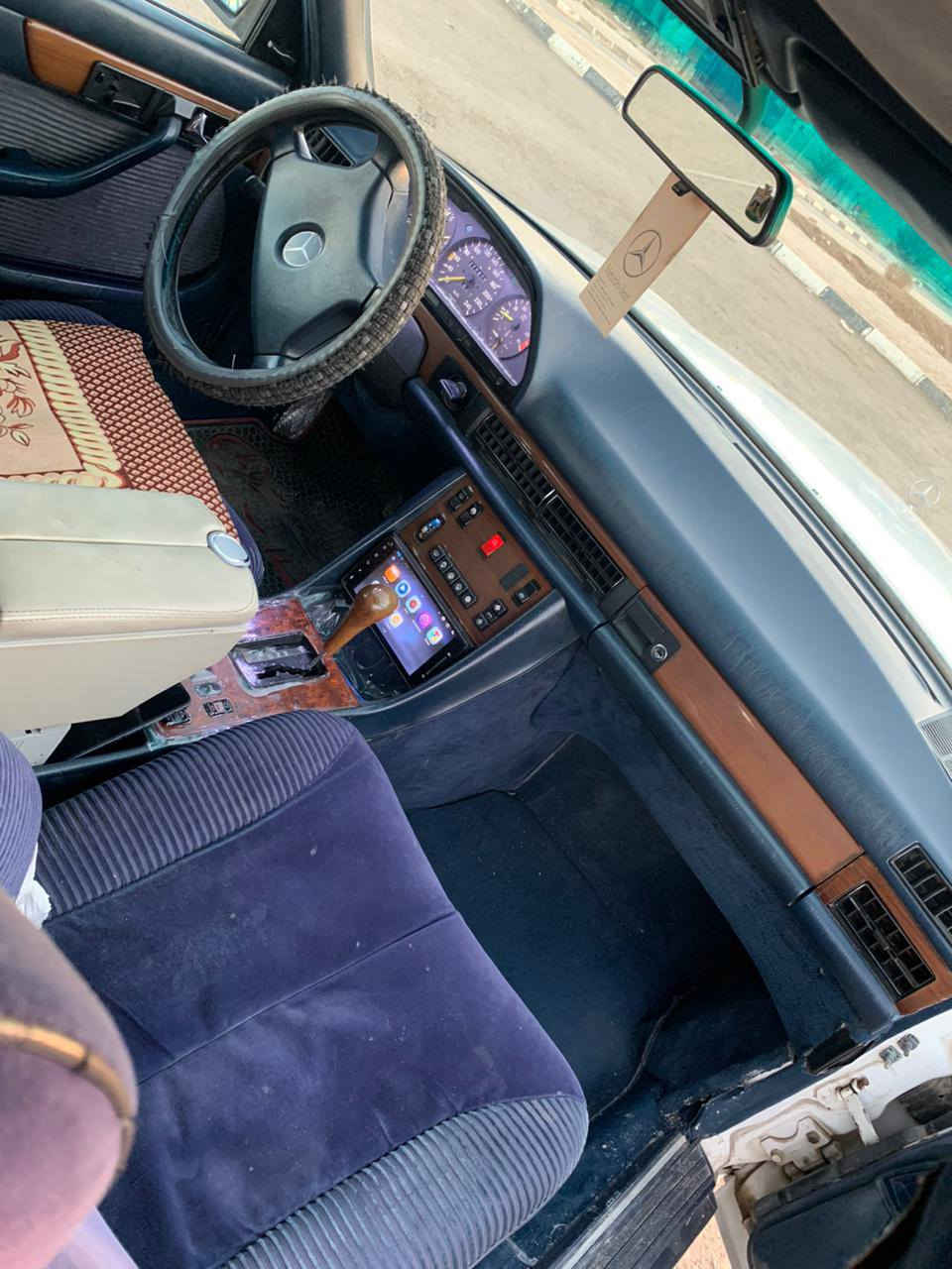 سلام عليكم.. للبيع مارسيدس رئاسي موديل 1987 السيارة جااهزه بلاديه محرك گير بلادي كشناات كهربائية فتحت سقف. باب قصير. تخم تاايرر اووفر سرعه السياره كلشي بيهااا كاامل.. السعر 70 وبيهاا مجاال للشراي. اللاستفسار الإتصال ع هذاا الرقم *********** المكاان. الانبار الخالديه
