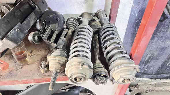 ‏سلام عليكم تفسيخ سيارات الإيراني العنوان بغداد الدورة نهاية شارع 60 دز لي طلب صداقة وادخل على الحساب مالتي الخاص شوف شنو اللي يعجبك العنوان بالدورة ابنها شارع 60 ❤️ ***********💚
