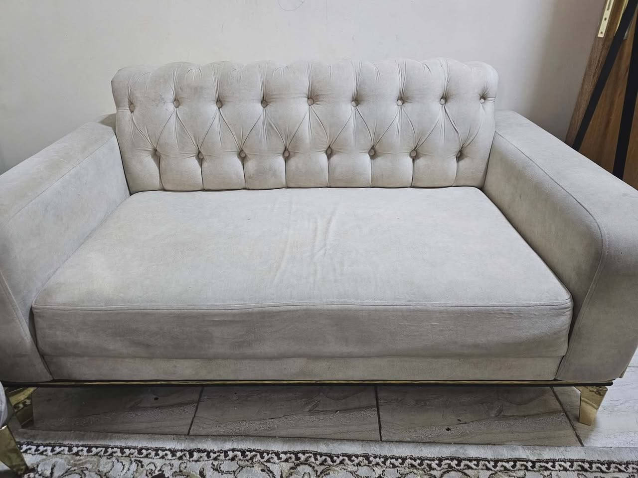 #بيع_سريع📌👇🏻
تخم تركي 7 مقاعد بي سرير نظيف💯
العنوان #بغداد_حي_القاهرة📍للمزيد مراسلتي✅👍🏻


**إذا كنت صاحب هذا الإعلان وتريد حذفه لأي سبب، رجاءا أرسل رسالة إلى الدعم الفني**